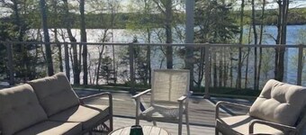 Contemporary Cottage on Exploits River
