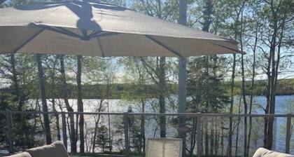 Contemporary Cottage on Exploits River