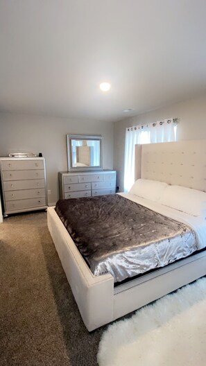 3 Schlafzimmer, Bügeleisen/Bügelbrett, WLAN, Bettwäsche