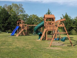 Área de juegos infantiles al aire libre