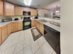 Condo (1 Bedroom) | Property amenity