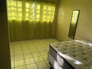 1 bedroom, iron/ironing board, WiFi, bed sheets - 1 bedroom apartment in st thomas (St thomas)