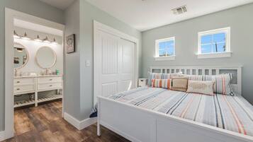 House (2 Bedrooms) | Property amenity