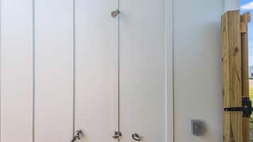House (2 Bedrooms) | Property amenity