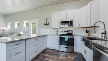 House (2 Bedrooms) | Property amenity