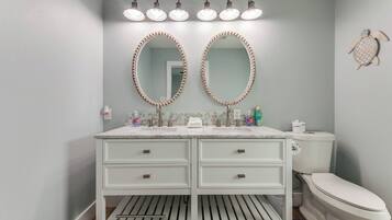 House (2 Bedrooms) | Property amenity