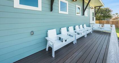 Ew429-chillin at the Beach