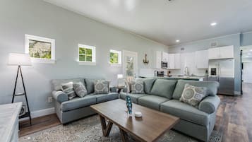 House (2 Bedrooms) | Front of property