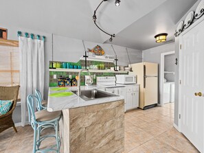 Ferienhaus, Mehrere Betten, Terrasse | Eigene Küche | Kühlschrank, Mikrowelle, Ofen, Herdplatte