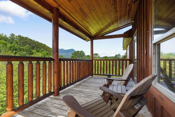 Property amenity - Mountain High Cinema by Jackson Mountain Rentals (Sevierville)