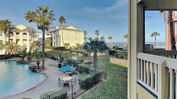 Condo (1 Bedroom) | Property amenity