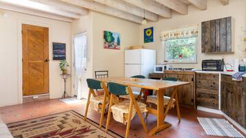 House, Multiple Beds, Kitchen, Mountain View | Private kitchen | Fridge, microwave, oven, stovetop