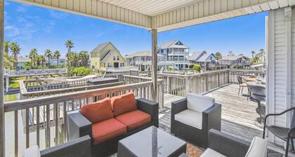 Tiki Lagoon by Ryson Vacation Rentals