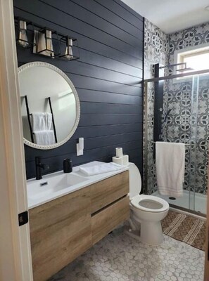 Bathroom - Mic's River Side Suite- Exploits River Sandy Point (Lewisporte)