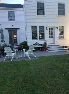 تناول الطعام بالخارج