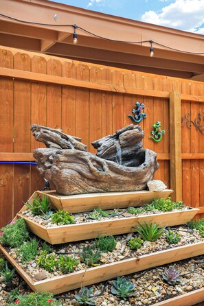 Exterior detail - TexMex House – Spacious Family Retreat - Sleeps 16 -  Near All Attractions (San Antonio)