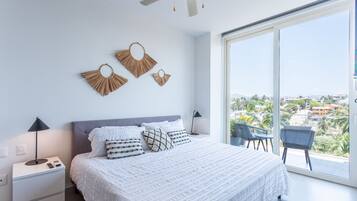 2 slaapkamers, een kluis op de kamer, een strijkplank/strijkijzer