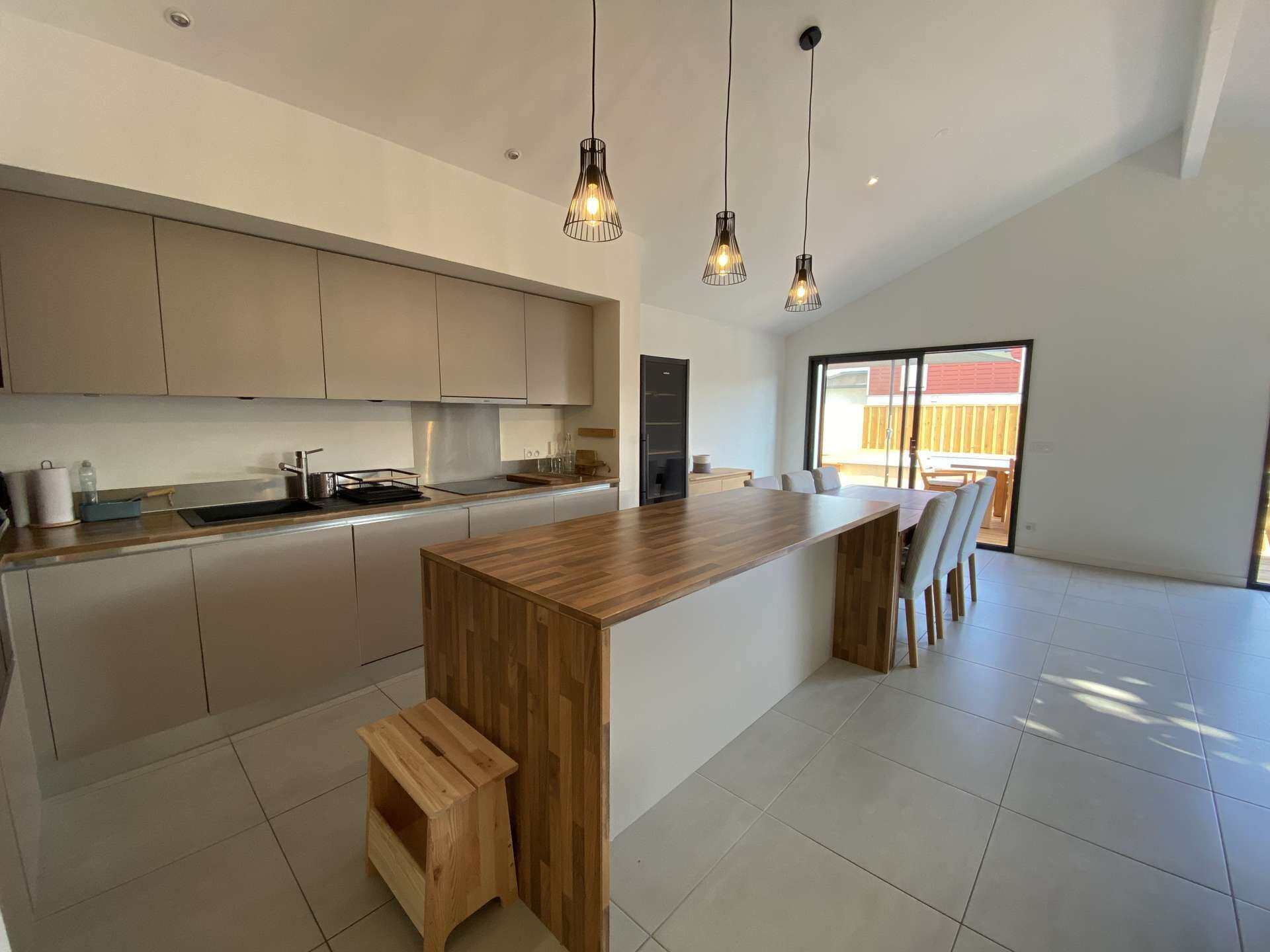 Réfrigérateur, lave-vaisselle