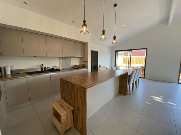 冰箱、洗碗机、厨具/餐具