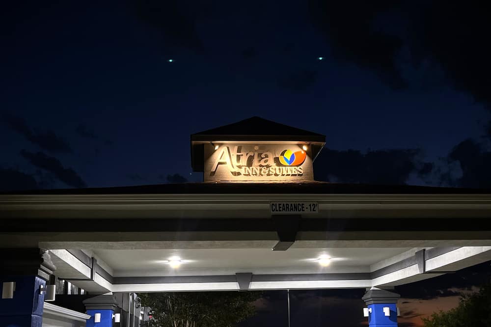 Atria Inn & Suites