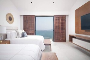 4 habitaciones, caja de seguridad en la habitación y escritorio 