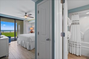 3 bedrooms, iron/ironing board, internet, bed sheets
