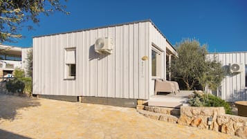 Villa | Exterior