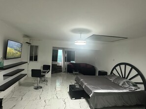 In-room safe, iron/ironing board, free WiFi - Plaza Europa (Sosúa)