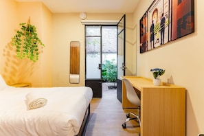 1 chambre, bureau, Wi-Fi, literie fournie