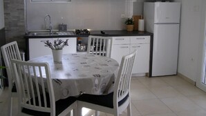 House | 3 bedrooms - Holiday Houses, Villas Vers - 35m From the sea (Vela Luka)