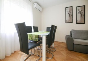 Apartment | 2 bedrooms - Apartments Snjezanal- in the Center (Split)