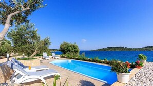 House | Exterior - Holiday Houses, Villas Reca (Okrug)
