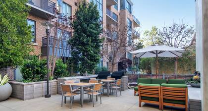 Exceptional Mission Hills Condo in Award Winning Boutique Building