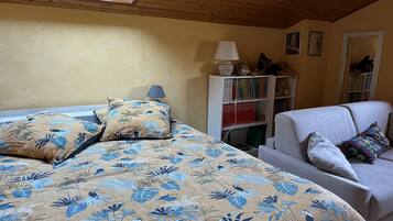 1 chambre, bureau, lit parapluie, Wi-Fi gratuit