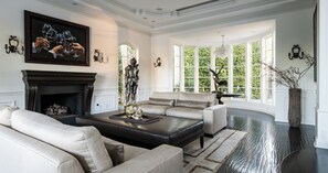 Interior - Elegant Modern Beverly Hills Mansion (Beverly Hills)