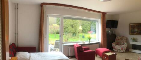 3 habitaciones, tabla de planchar con plancha y wifi gratis