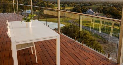 Magnificient Four Bedroom Home, Amazing Views