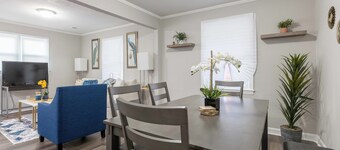 Beautiful Home Mins to Downtown CLT & Happenings