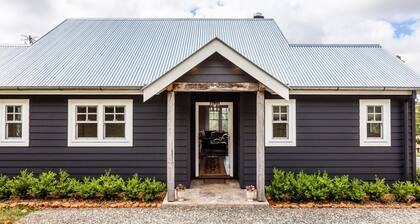 Somerleyton Cottage – charming, rural cottage