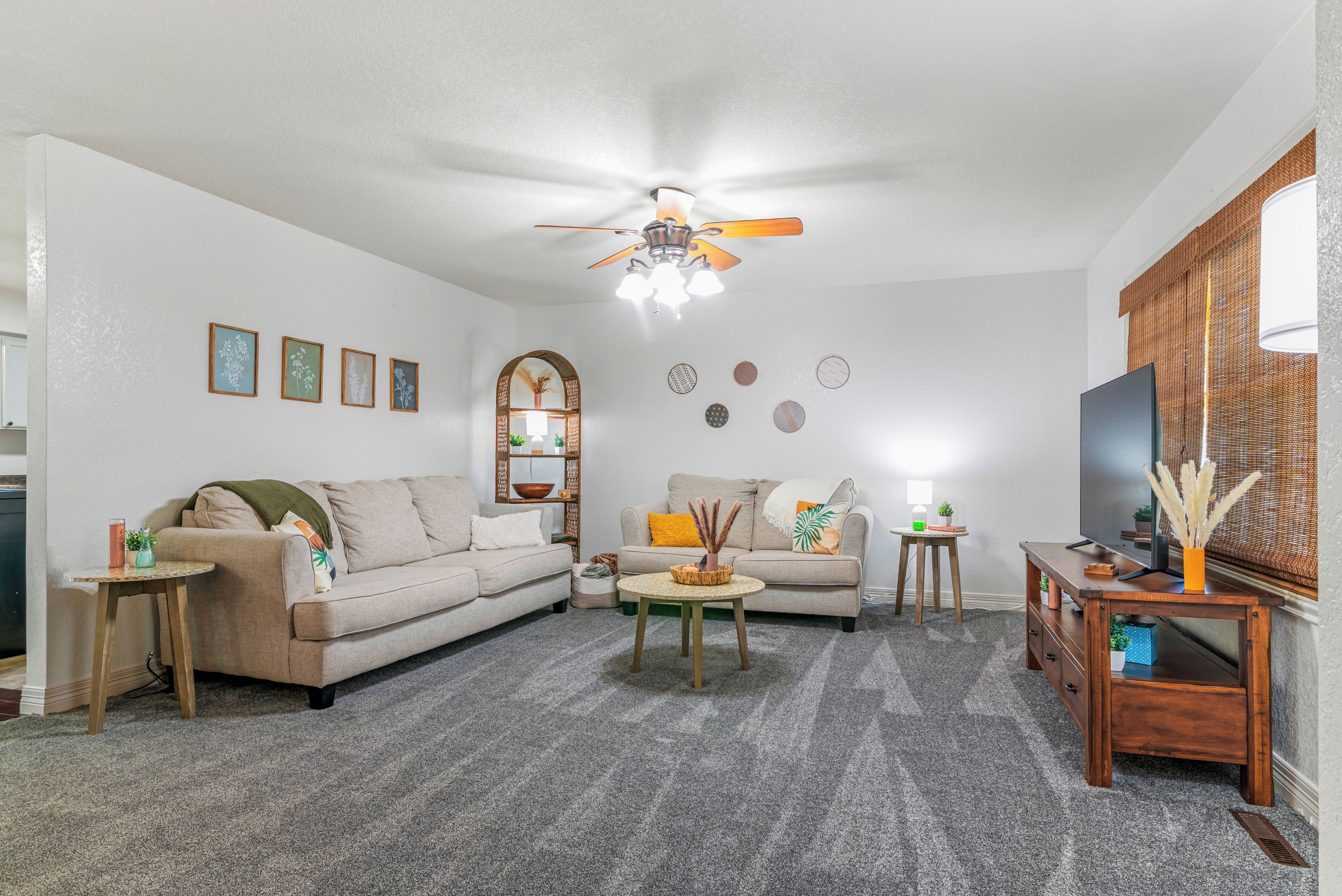 Cozy Family-Friendly Boho Home in Joplin - Central Location!