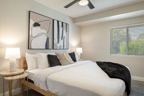 4 bedrooms, iron/ironing board, WiFi, bed sheets