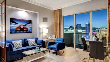 Egyptian cotton sheets, premium bedding, down comforters, pillowtop beds