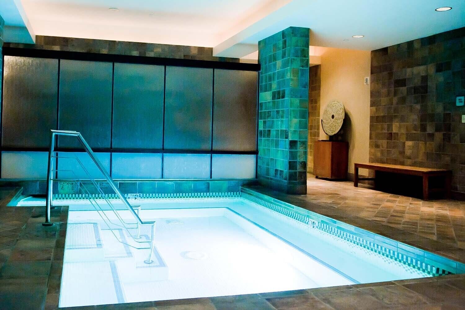 Behandlingsrom for par, badstue, boblebad og dampbad