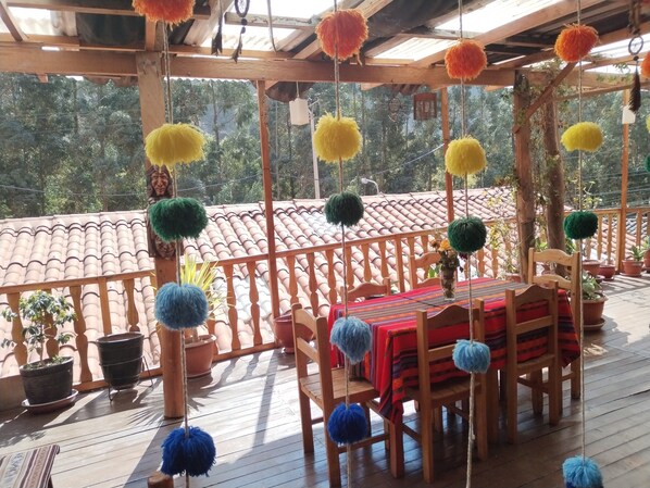 Daily local cuisine breakfast (USD 15 per person)