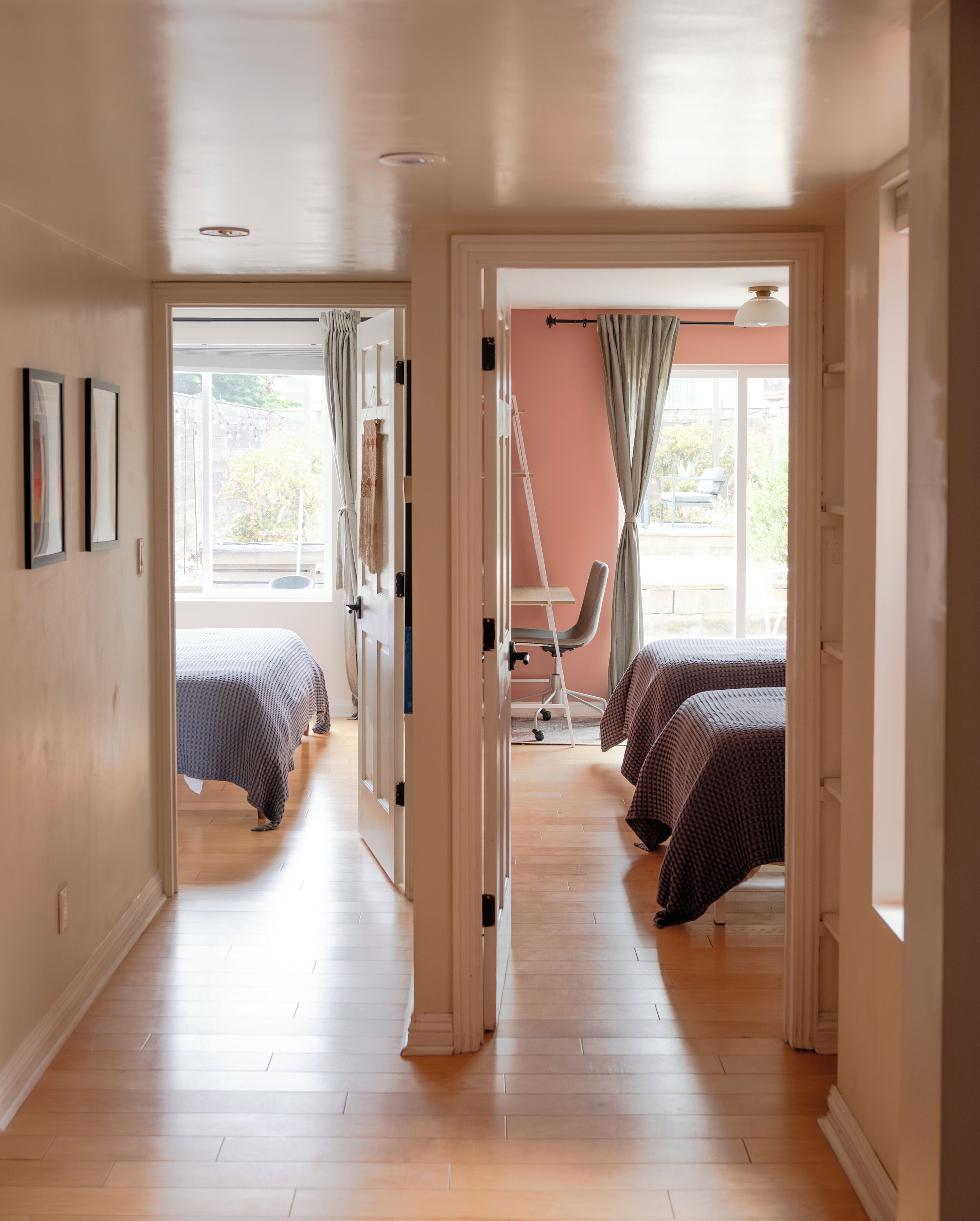 2 bedrooms, desk, iron/ironing board, travel cot