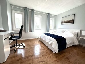 4 chambres, fer et planche à repasser, Wi-Fi, draps fournis