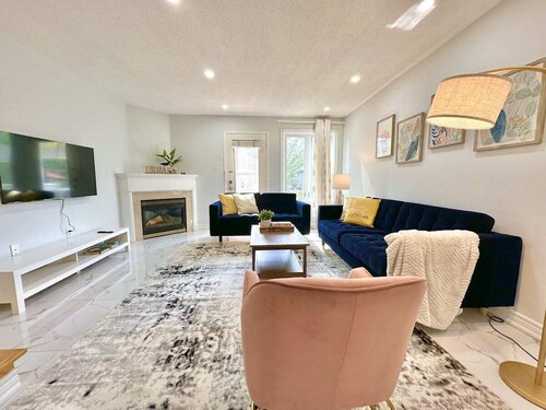 Charming Home in Prime Location with 2 Parking