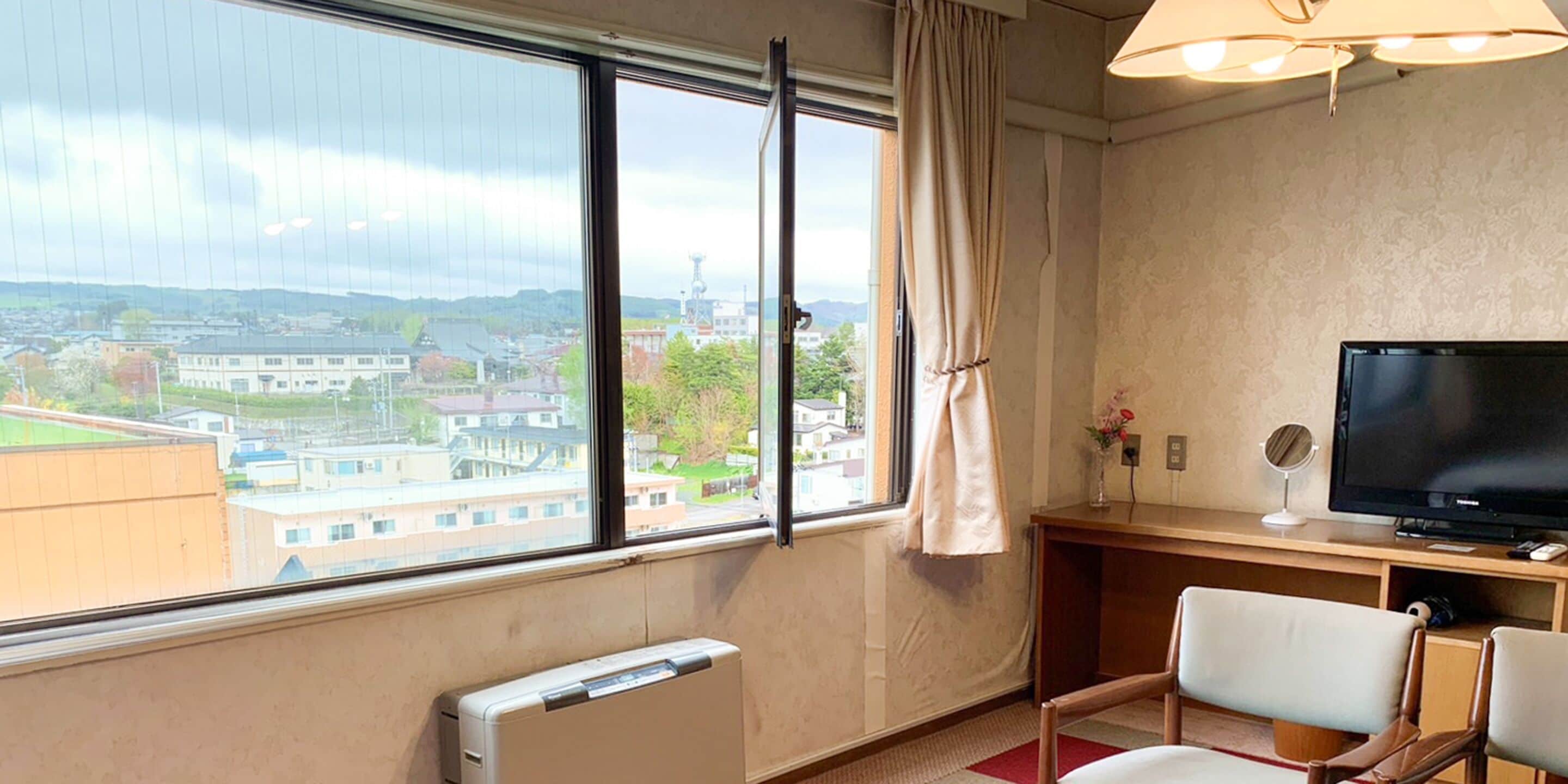 Down comforters, desk, bed sheets