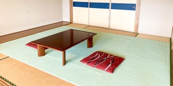 Down comforters, desk, bed sheets