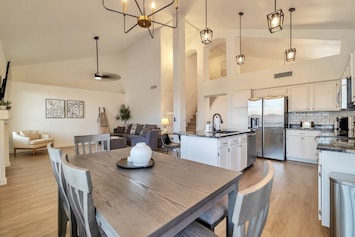 Great layout perfect for entertaining and gathering together